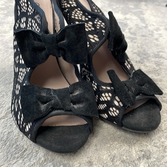 Seychelles Anthropologie Bobbin Lace Pumps Peep Toe Bow Girly Sz 8 - Picture 4 of 16